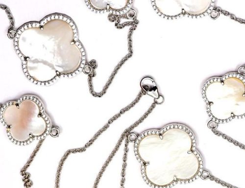 Jewelry Gift Ideas: Silver Clover Necklaces!